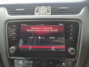 Skoda Octavia Estate 2.0 TDI CR vRS 5dr DSG [7 speed] [Black Pack]