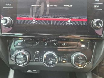 Skoda Octavia Estate 2.0 TDI CR vRS 5dr DSG [7 speed] [Black Pack]