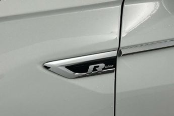 Volkswagen Tiguan 2.0 TSi 230 4Motion SEL 5dr DSG