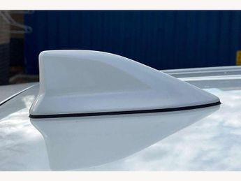 Toyota Auris 1.8 Hybrid Icon TSS 5dr CVT