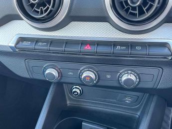 Audi Q2 35 TFSI Sport 5dr S Tronic [C+S]