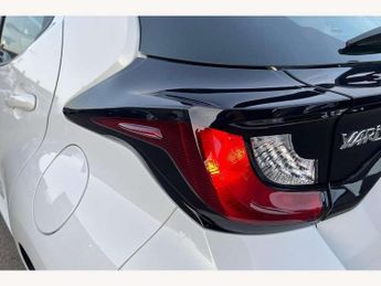 Toyota Yaris 1.5 Hybrid Icon 5dr CVT