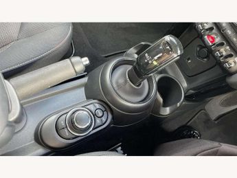 MINI Hatchback 1.5 Cooper Classic 3dr Auto