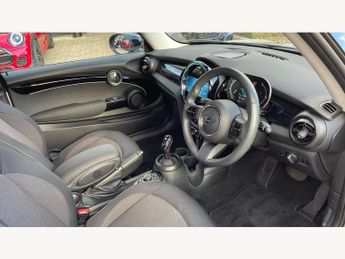 MINI Hatchback 1.5 Cooper Classic 3dr Auto