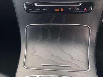 Mercedes-Benz GLC GLC 250 4Matic AMG Line Premium Plus 5dr 9G-Tronic