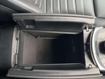 Mercedes-Benz GLC GLC 250 4Matic AMG Line Premium Plus 5dr 9G-Tronic