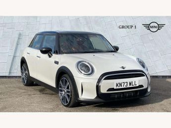 MINI Hatch 1.5 Cooper Exclusive 5dr Auto [Comfort/Nav Pack]