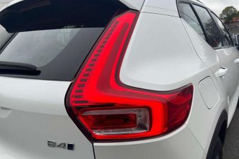 Volvo XC40 2.0 B4P Inscription 5dr AWD Auto