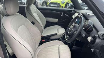 MINI Hatchback 1.5 Cooper Exclusive 3dr Auto