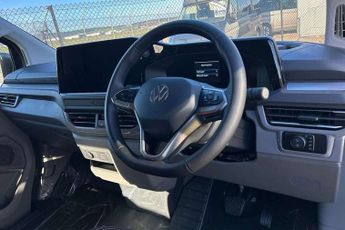 Volkswagen Transporter 2.0 TDI 150 Commerce Plus Van 4MOTION Auto