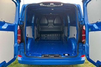 Volkswagen Transporter 2.0 TDI 150 Commerce Plus Van 4MOTION Auto