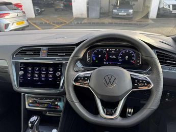 Volkswagen Tiguan 2.0 TDI R-Line 5dr DSG