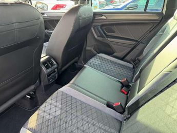 Volkswagen Tiguan 2.0 TDI R-Line 5dr DSG