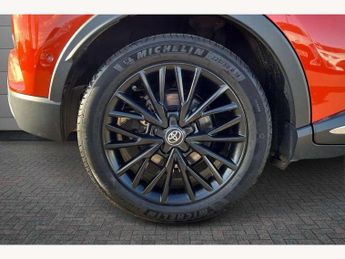 Toyota C-HR 2.0 Hybrid Orange Edition 5dr CVT