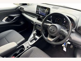 Toyota Yaris 1.5 Hybrid Icon 5dr CVT