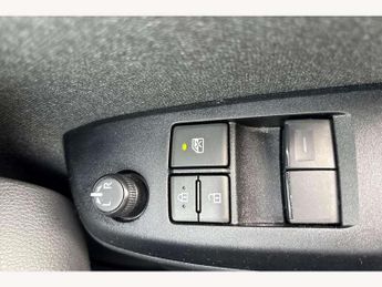 Toyota Yaris 1.5 Hybrid Icon 5dr CVT