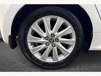 Toyota Yaris 1.5 Hybrid Icon 5dr CVT