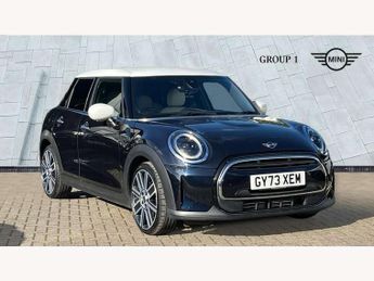 MINI Hatch 1.5 Cooper Exclusive 5dr Auto [Comfort/Nav Pack]
