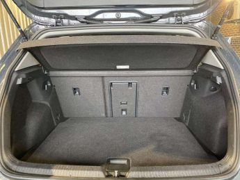 Volkswagen Golf 1.5 eTSI 150 Life 5dr DSG