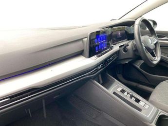 Volkswagen Golf 1.5 eTSI 150 Life 5dr DSG