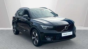 Volvo XC40 2.0 B3P Plus Dark 5dr Auto
