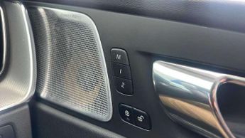 Volvo XC60 2.0 B5D Inscription Pro 5dr AWD Geartronic