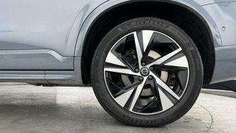 Volvo XC90 2.0 B5D [235] Plus Dark 5dr AWD Geartronic