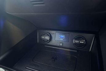 Hyundai IONIQ 1.6 GDi Hybrid Premium 5dr DCT