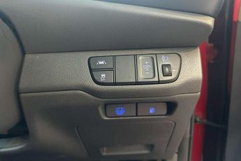 Hyundai IONIQ 1.6 GDi Hybrid Premium 5dr DCT