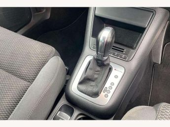 Volkswagen Tiguan 2.0 TDi BlueMotion Tech R-Line 5dr DSG