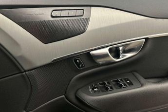 Volvo XC90 2.0 T8 Recharge PHEV Inscription Expr 5dr AWD Auto