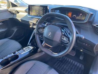 Peugeot 208 1.2 PureTech 100 Allure Premium 5dr EAT8