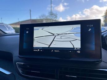 Peugeot 3008 1.2 PureTech Allure Premium+ 5dr EAT8