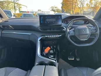 Peugeot 3008 1.2 PureTech Allure Premium+ 5dr EAT8