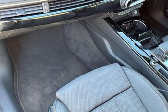 Audi A4 Avant 35 TDI Black Edition 5dr S Tronic