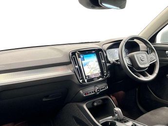 Volvo XC40 1.5 T3 [163] Momentum 5dr Geartronic