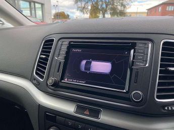 Volkswagen Sharan 2.0 TDI SCR 150 SE Nav 5dr DSG