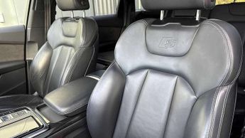 Audi Q7 50 TDI Quattro Black Edition 5dr Tiptronic