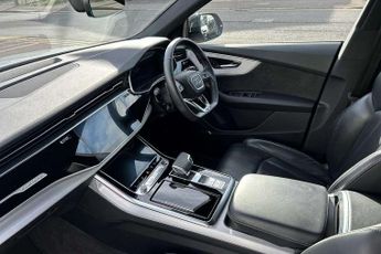 Audi Q8 60 TFSI e Quattro Competition 5dr Tiptronic