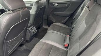 Volvo XC40 1.5 T3 [163] R DESIGN 5dr Geartronic