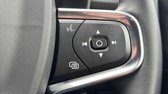 Volvo XC40 1.5 T3 [163] R DESIGN 5dr Geartronic