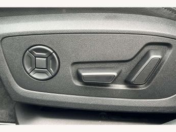 Audi A6 Avant 40 TFSI Black Edition 5dr S Tronic