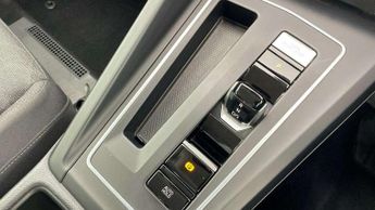 Volkswagen Golf 1.0 eTSI Life 5dr DSG