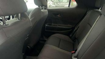 Toyota C-HR 2.0 PHEV Design 5dr CVT