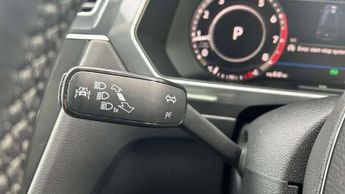 Volkswagen Tiguan 2.0 TSi 180 4Motion SEL 5dr DSG