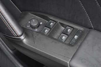 Cupra Formentor 1.4 eHybrid 204 V2 5dr DSG