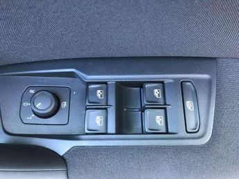 Volkswagen Tiguan 2.0 TDI Life 5dr DSG