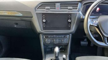 Volkswagen Tiguan 2.0 TSi 230 4Motion SEL 5dr DSG