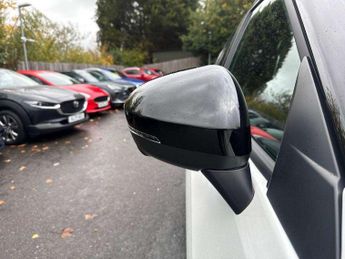 Nissan Juke 1.6 Hybrid Tekna 5dr Auto