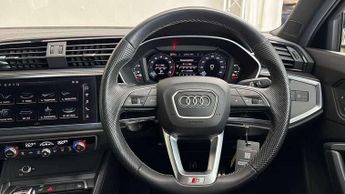 Audi Q3 45 TFSI e S Line 5dr S Tronic